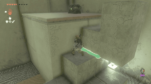 ブロックを組み合わせて宝箱の高台へ上る