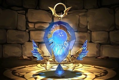 極醒の蒼陽神・アテンの耳飾り