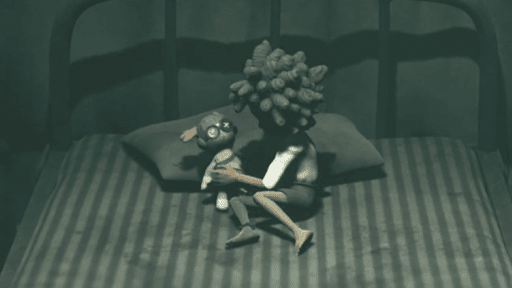 アローンにそっくりな人形