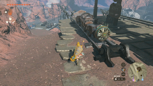 奥のトロッコに乗ってユン組に向かう