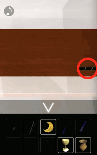 月の見える城からの脱出_室内の棚の中の箱