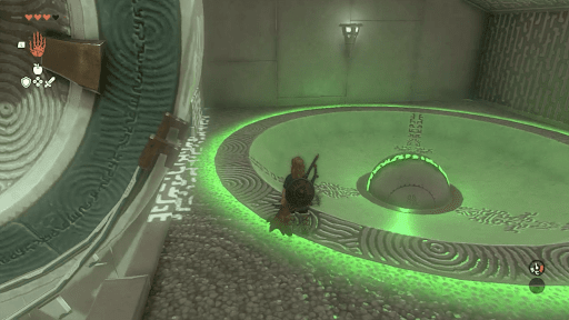 ボールを穴に入れる