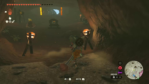 洞窟の奥の岩を壊してロケットを持ってくる