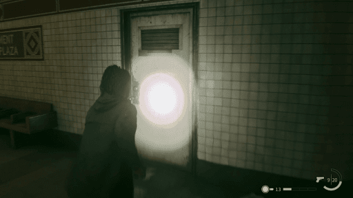 リターン9_地下鉄のドア