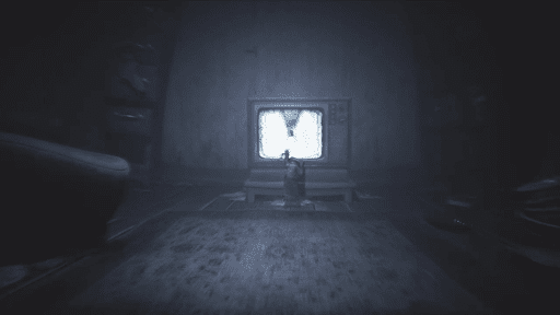 テレビに触れて電波を合わせる