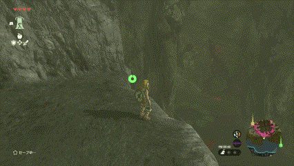 パラセールで水路を渡って船着き場に進む