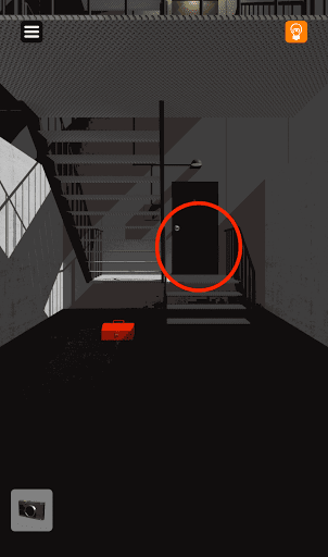 脱出ゲーム非常階段_1階_反対側を向いて画面右側を拡大する