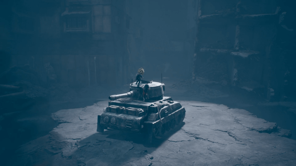 操縦士が出てきたら戦車に乗り込む