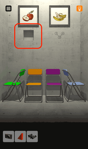 脱出ゲーム非常階段_3階_壁の穴の四角形