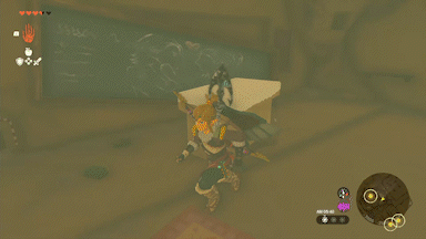 ルージュ再開_⑩教卓の下